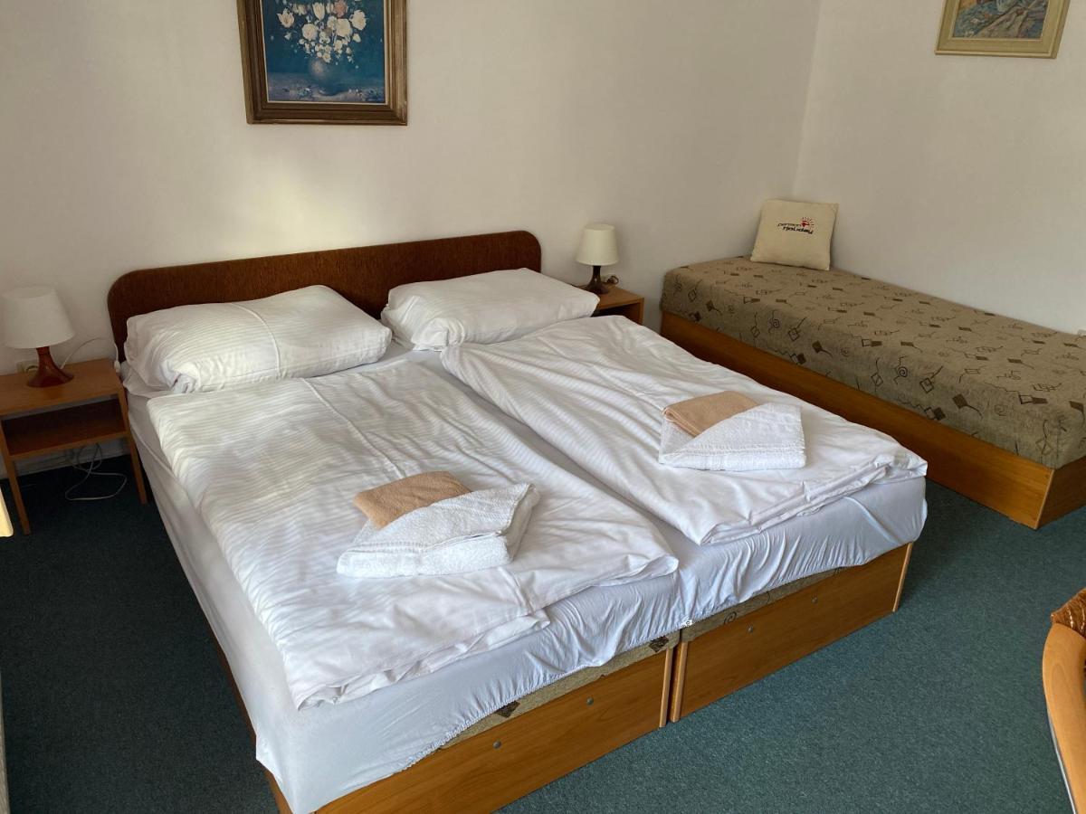 Pension Holiday Vrchlabí Dış mekan fotoğraf